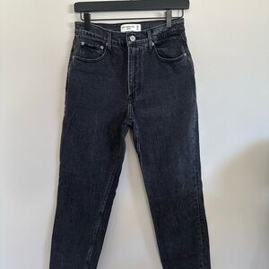 Abercrombie Black Denim Mom High Rise Jeans Women’s size 2